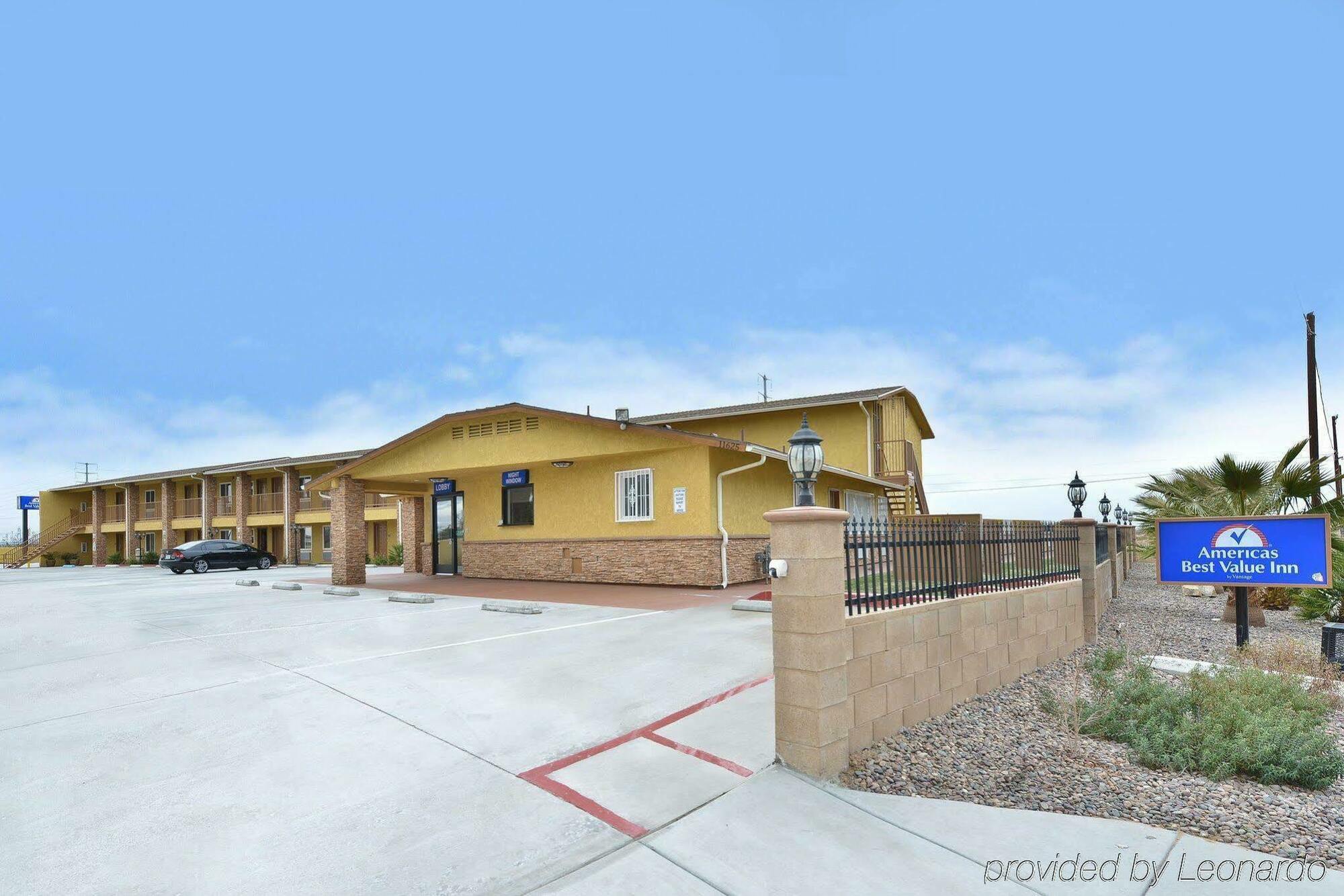 Rodeway Inn Adelanto Us 395 Buitenkant foto